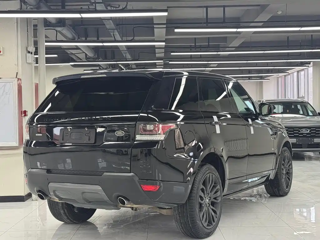 Land Rover Range Rover Sport 2017 — фото 20