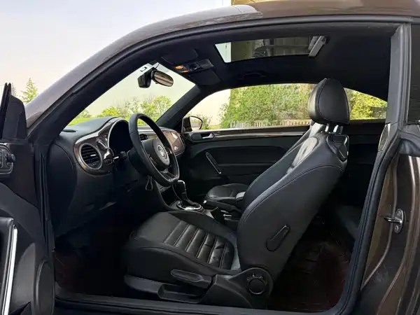 Volkswagen Beetle 2013