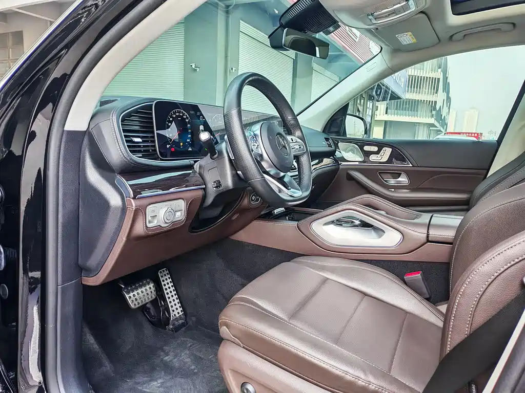 Mercedes-Benz GLS 2023 — фото 4