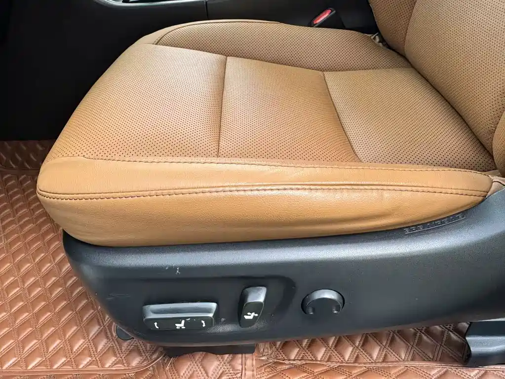 Toyota Highlander 2020 — фото 11