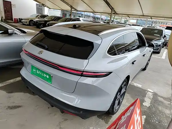 NIO ET5T 2024