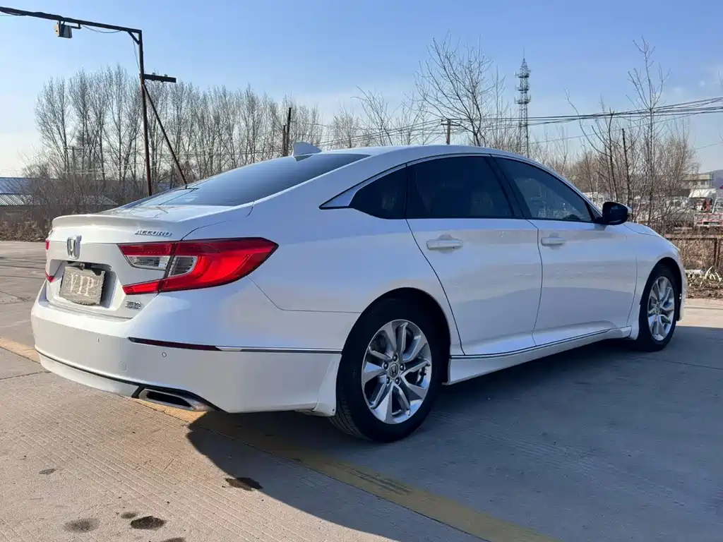 Honda Accord 2020 — фото 9