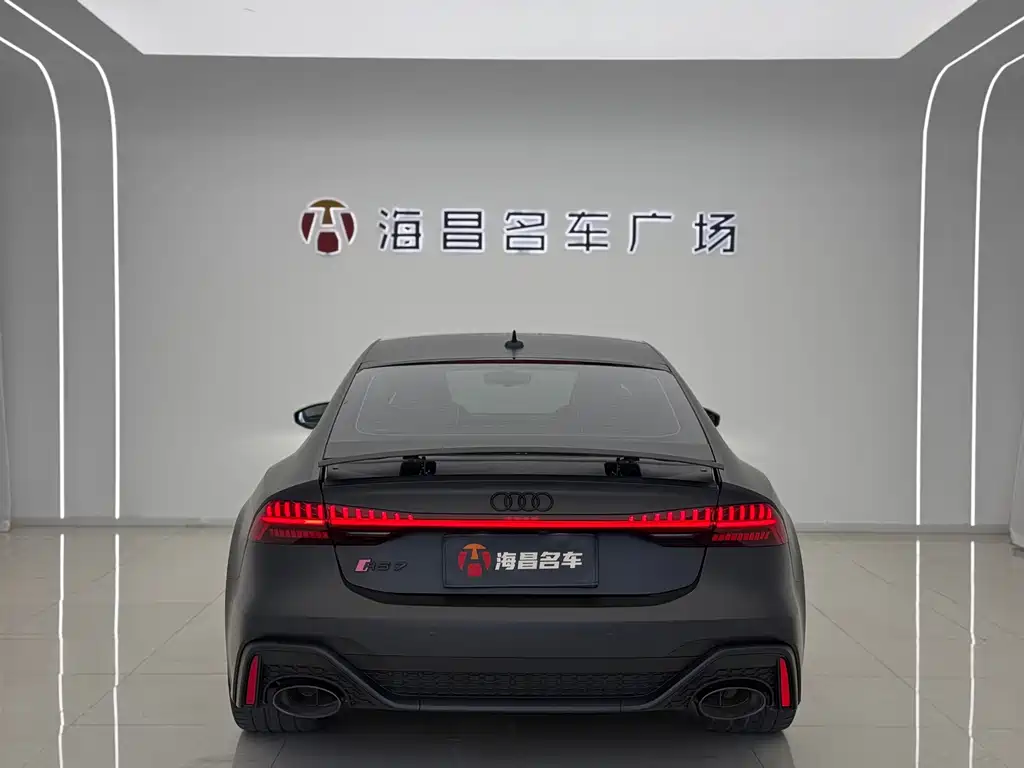 Audi RS 7 2025 — фото 8