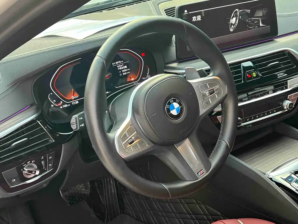 BMW 5 Series 2023 — фото 5