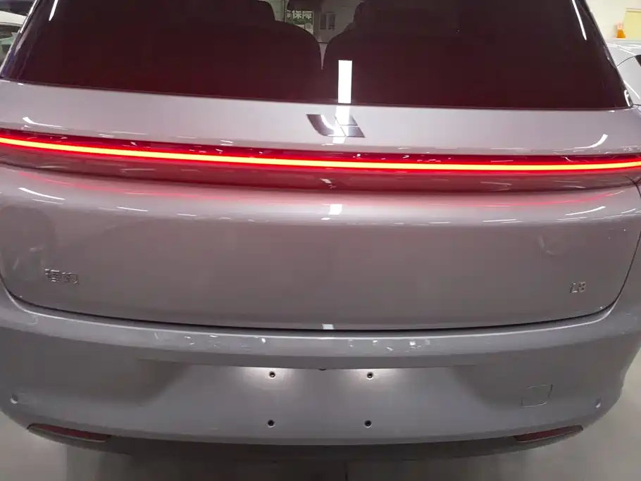 Li Auto Li L8 2023