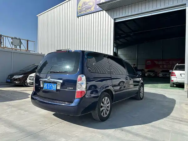 Buick GL8 2013