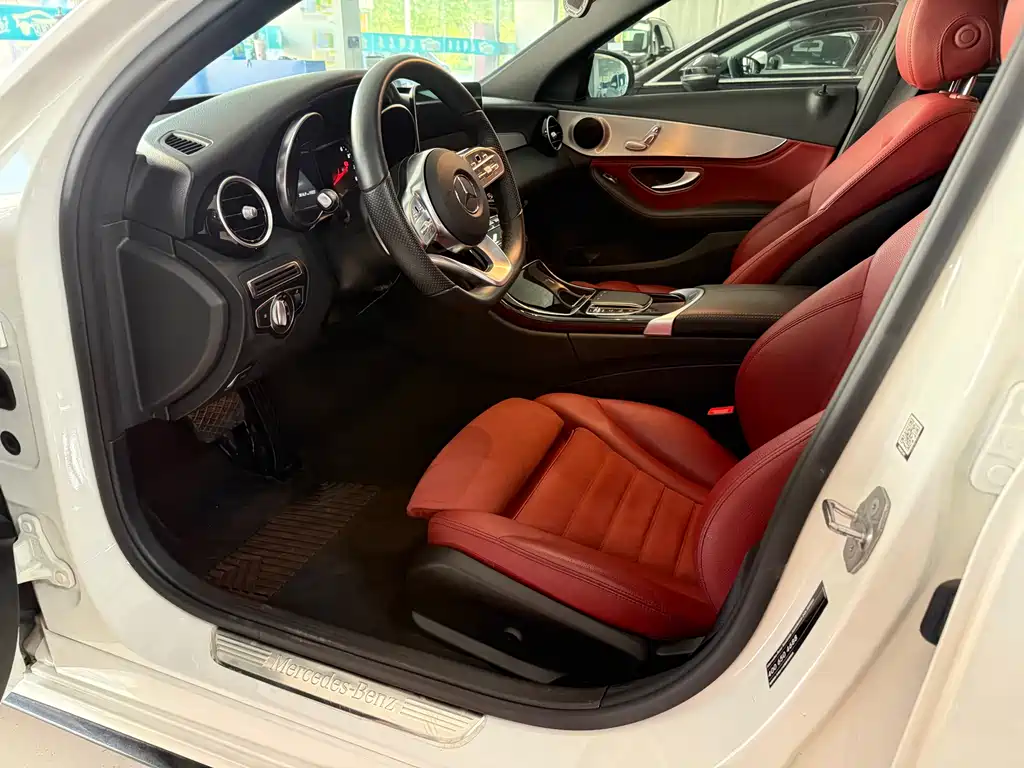 Mercedes-Benz C-Class 2019 — фото 11