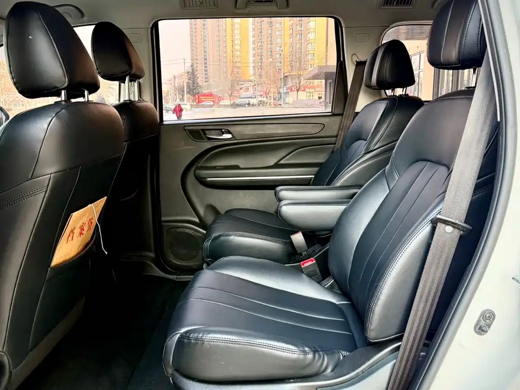 GAC Motor Trumpchi M6 2022 — фото 11