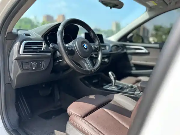 BMW 1 Series 2019