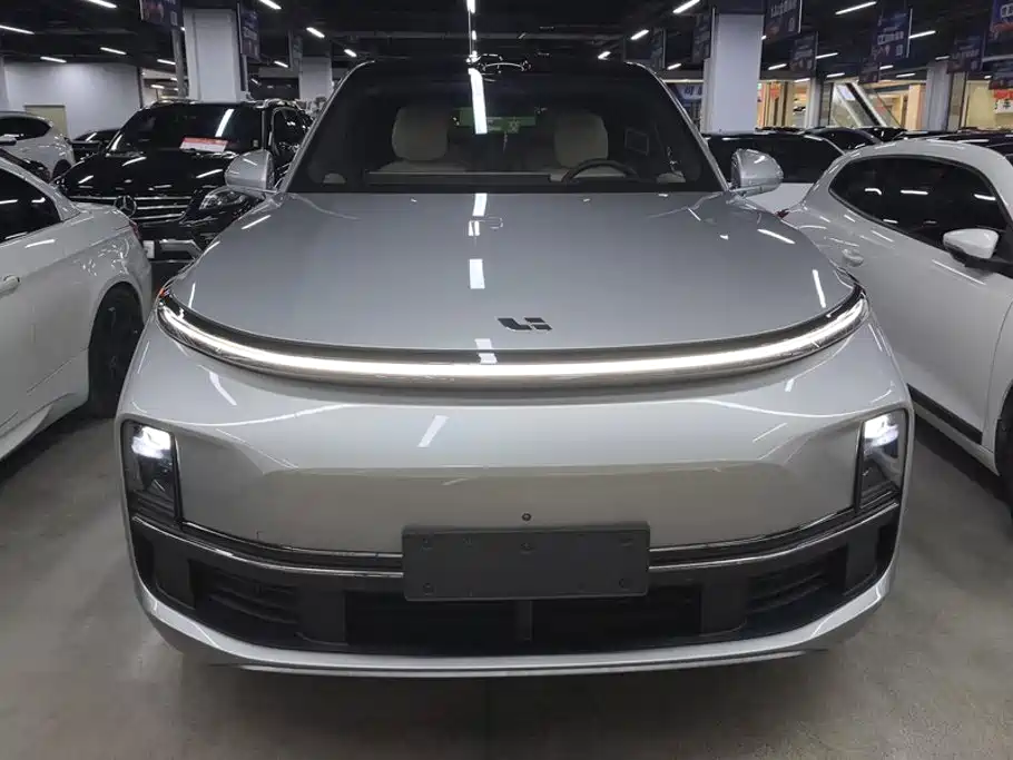 Li Auto Li L8 2023