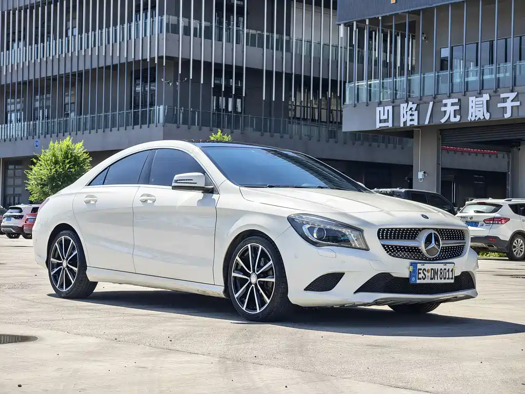 Mercedes-Benz CLA 2015
