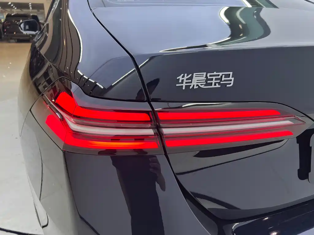 BMW 5 Series 2025