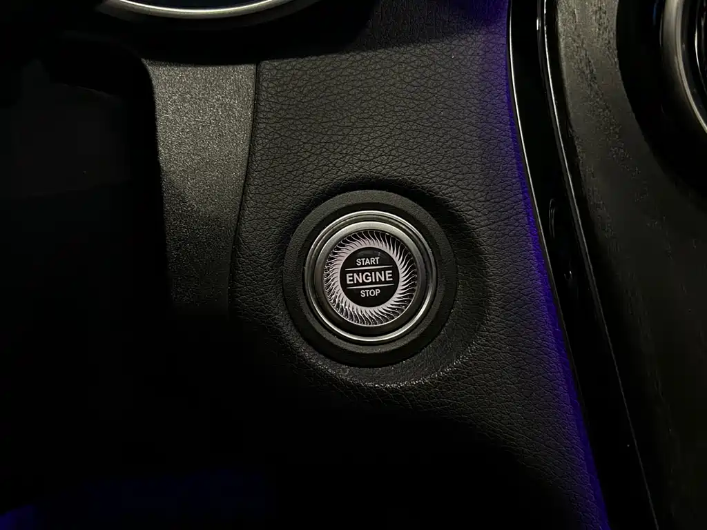 Mercedes-Benz C-Class 2021 — фото 19