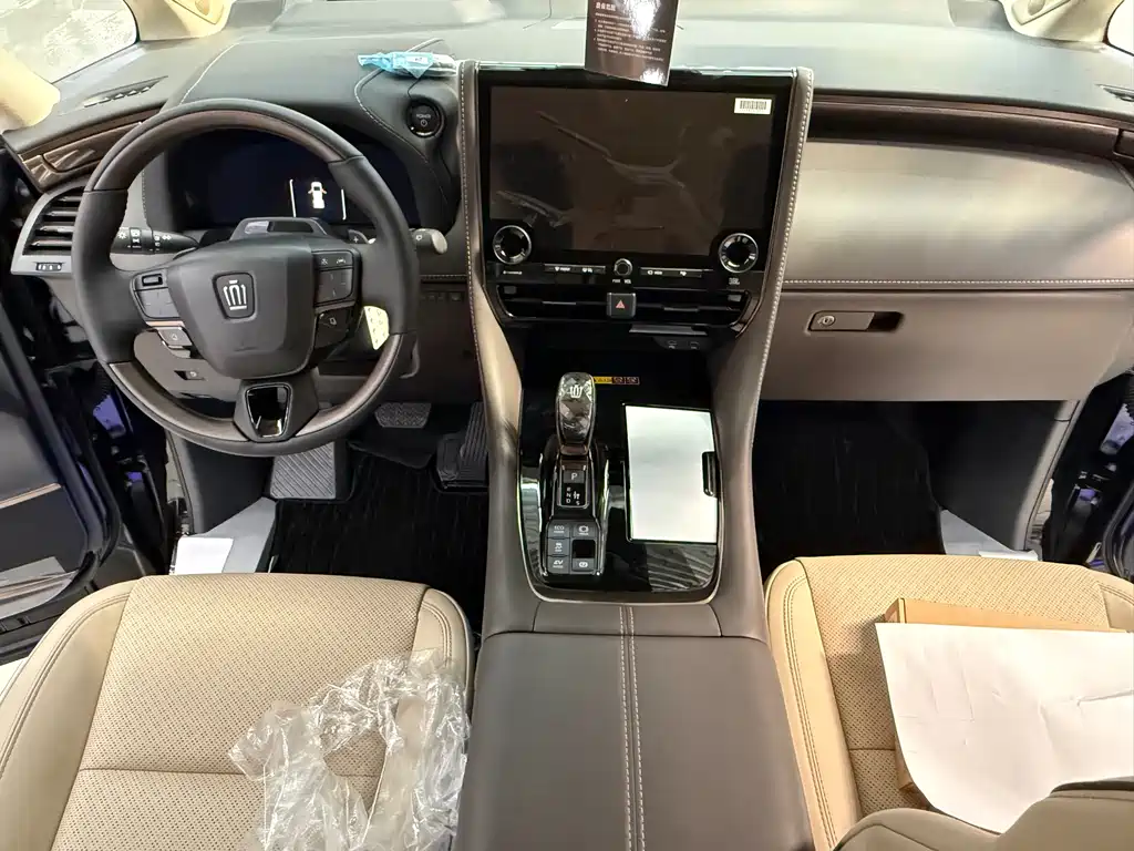 Toyota Vellfire — фото 16