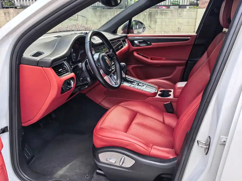 Porsche Macan 2017 — фото 6