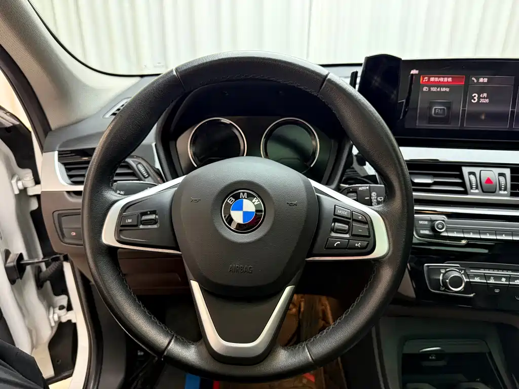 BMW X1 2021 — фото 8