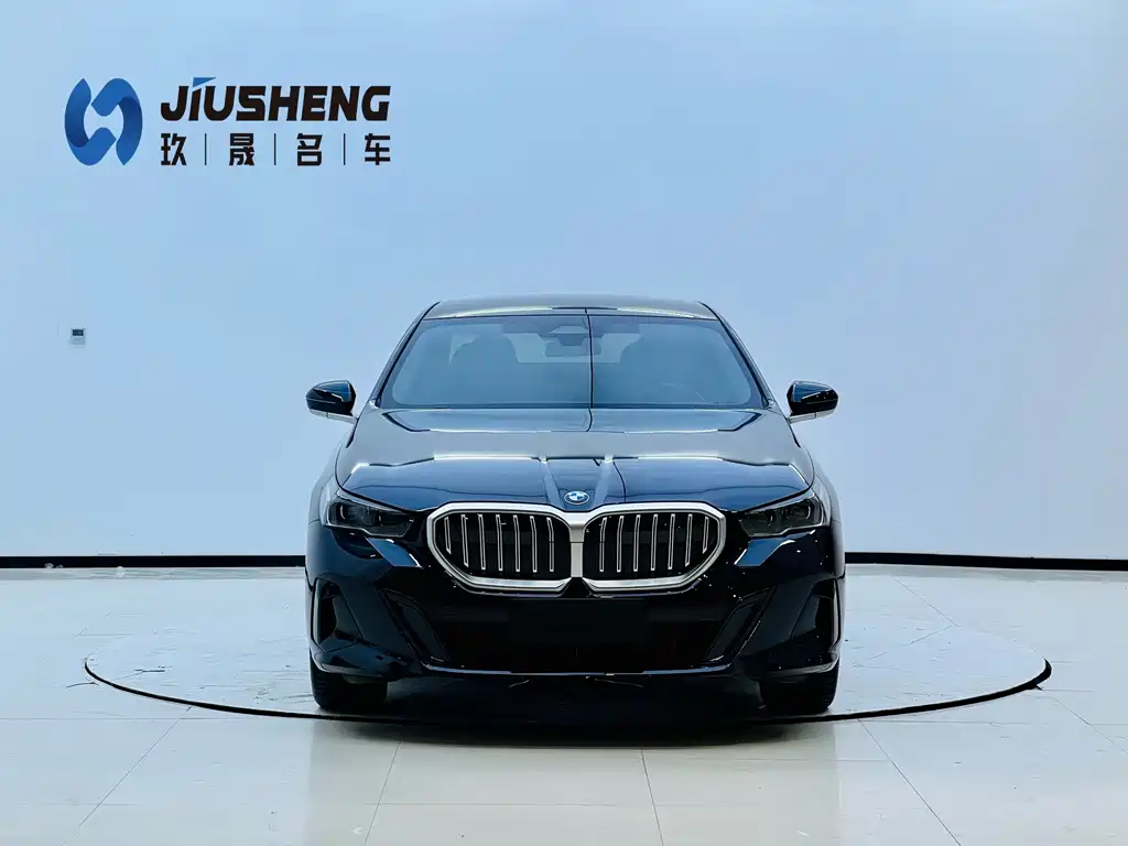 BMW 5 Series 2025