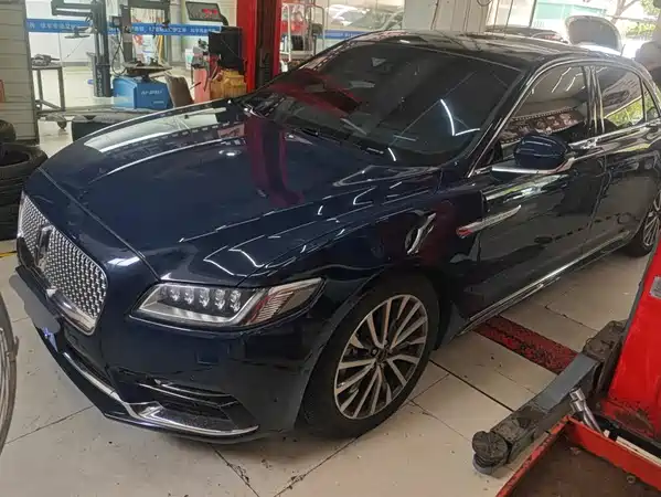 Lincoln Continental 2020