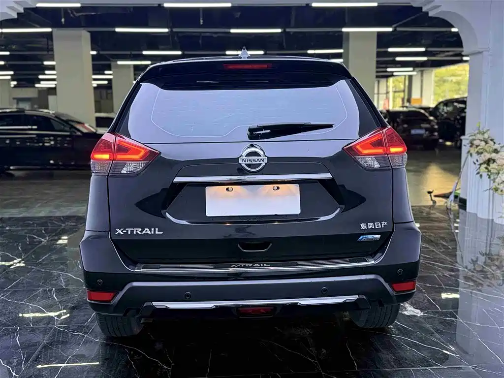 Nissan X-Trail 2018 — фото 17