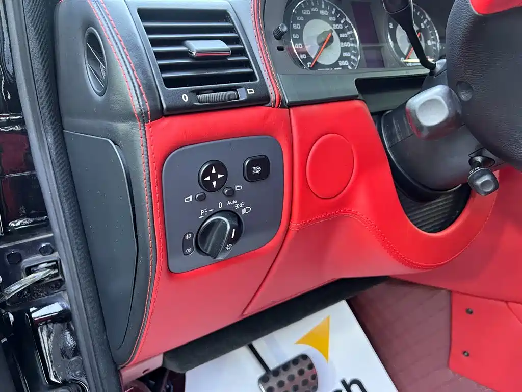 Mercedes-Benz G-Class AMG 2015 — фото 18