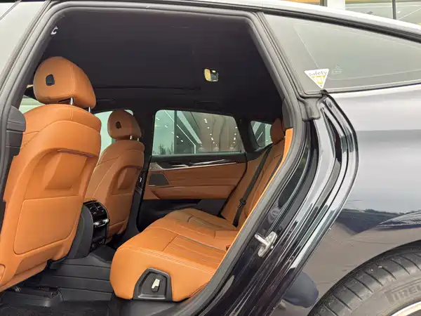 BMW 6 Series GT 2021