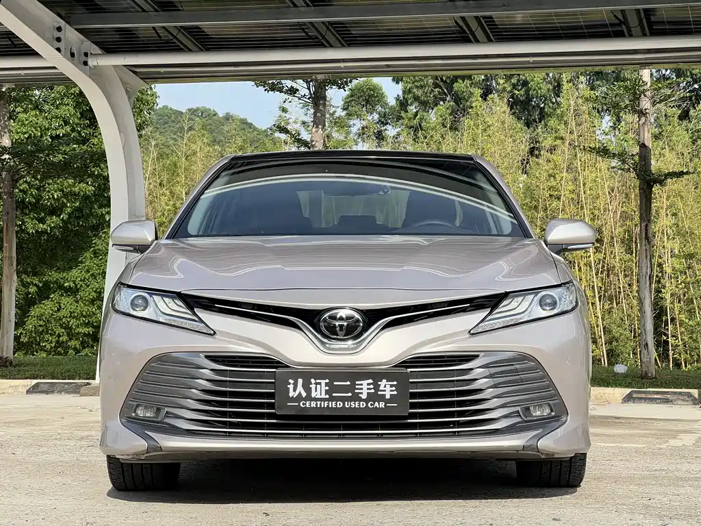 Toyota Camry 2020 — фото 2