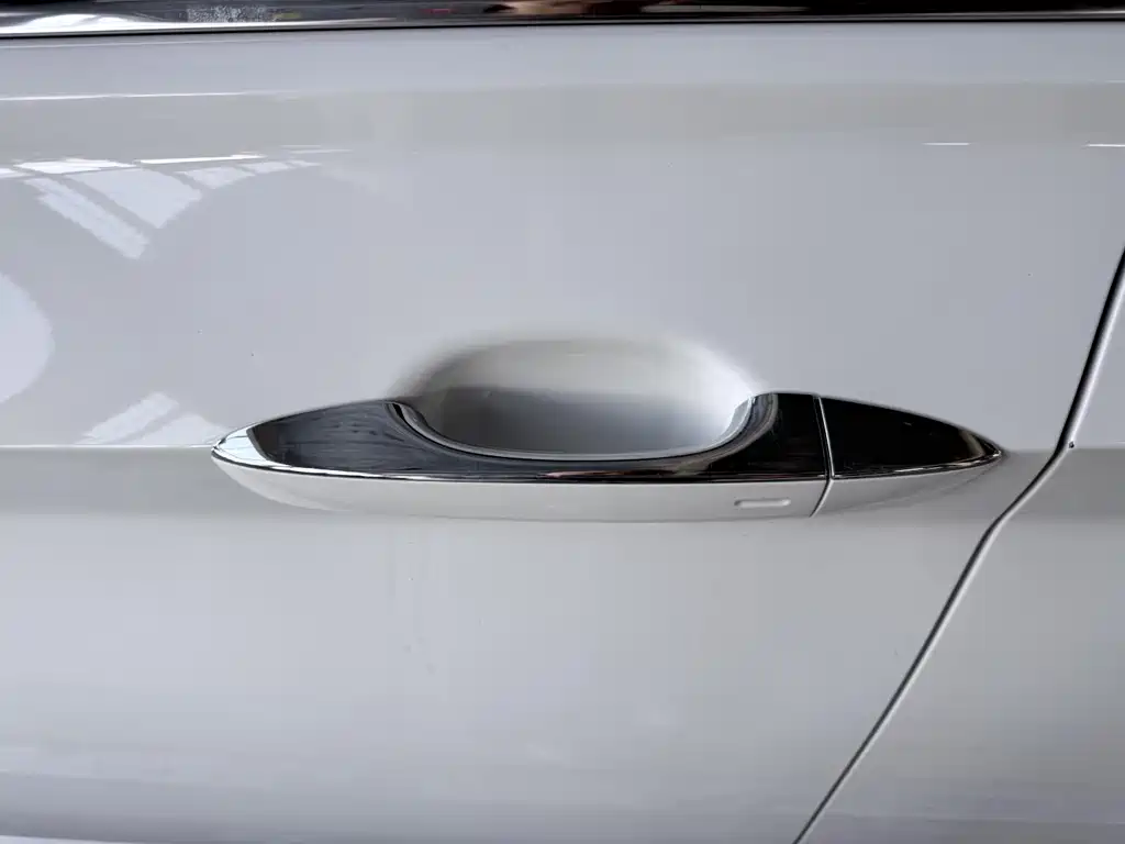 Volkswagen Sagitar 2021