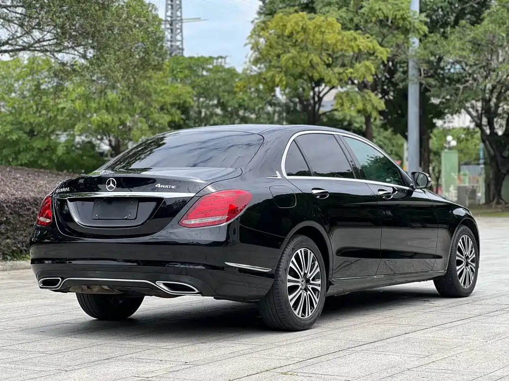 Mercedes-Benz C-Class 2018 — фото 17