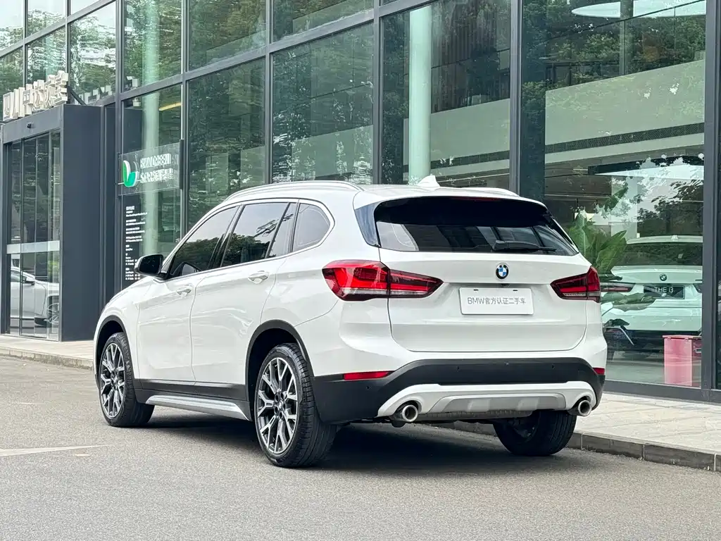BMW X1 2022 — фото 5