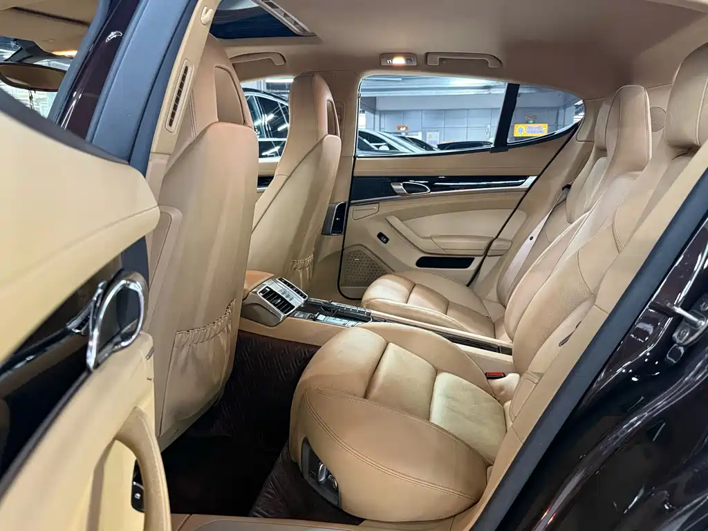Porsche Panamera 2016 — фото 16