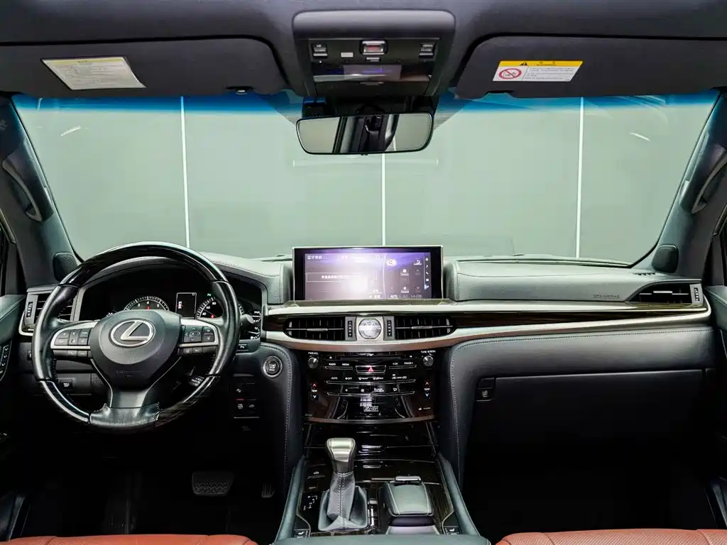Lexus LX 2020 — фото 14