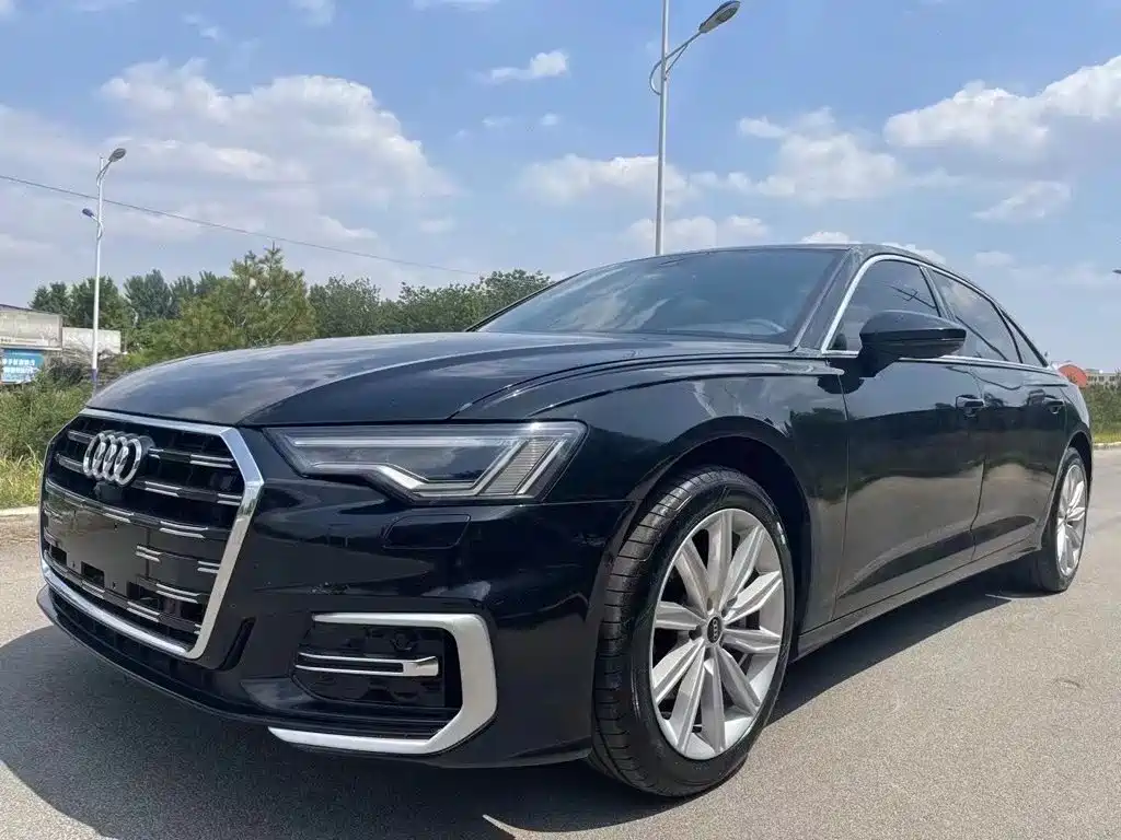 Audi A6L 2023 — фото 1