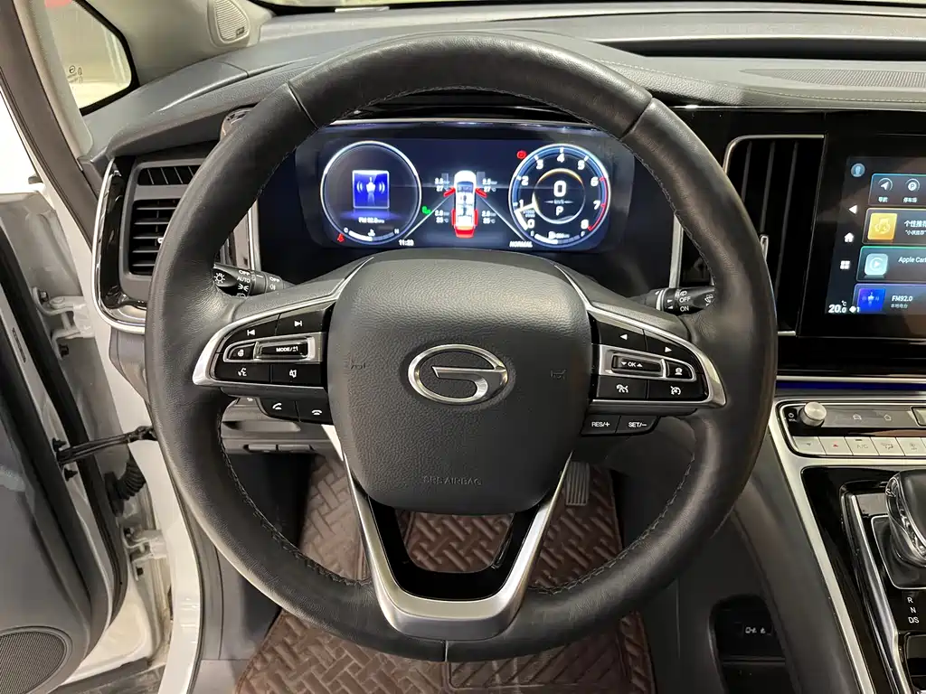 GAC Motor Trumpchi M8 2022 — фото 15
