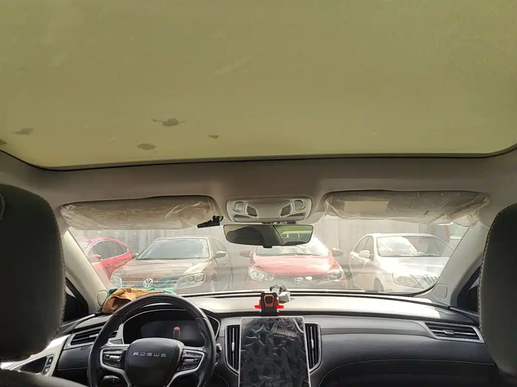 Roewe i6 MAX New Energy 2022 — фото 18