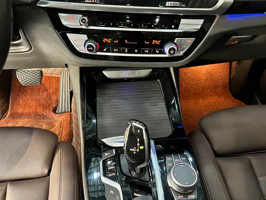 BMW X3 2021 — фото 11