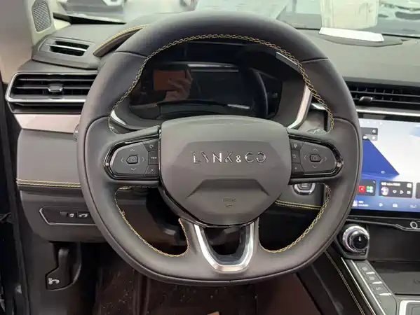 Lynk & Co 01 2024