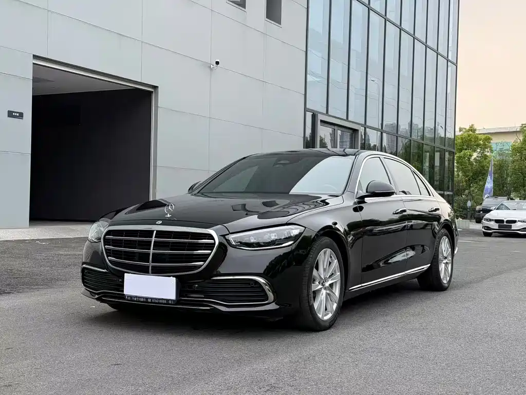 Mercedes-Benz S-Class 2024 — фото 1