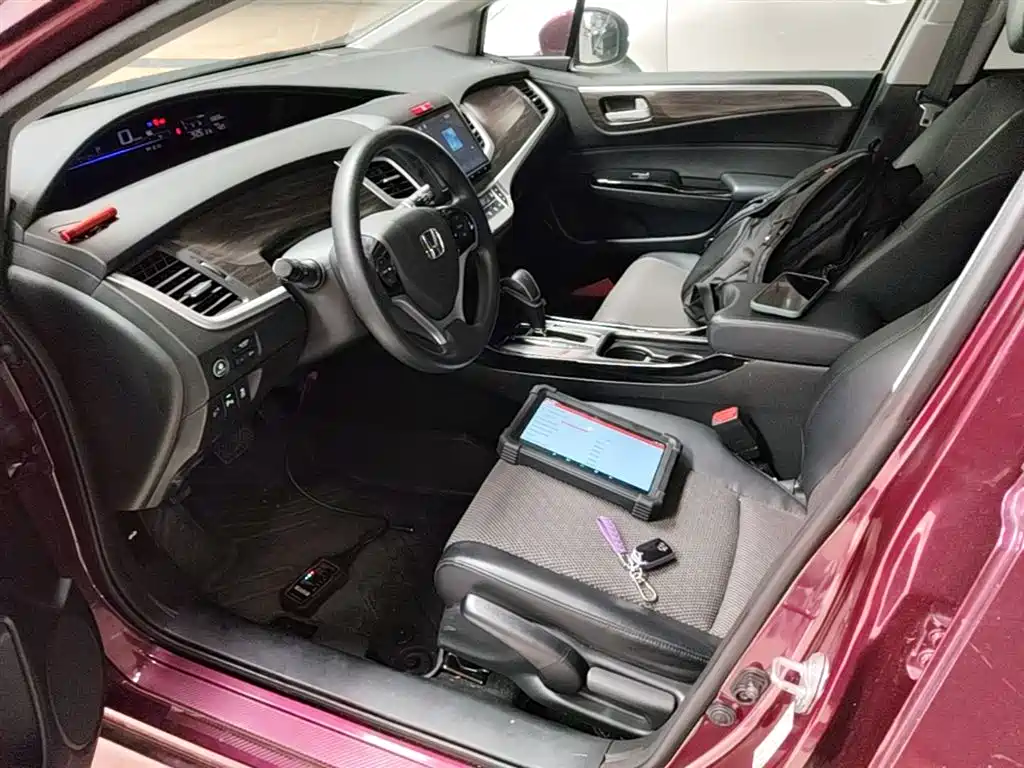 Honda Jade 2018 — фото 16