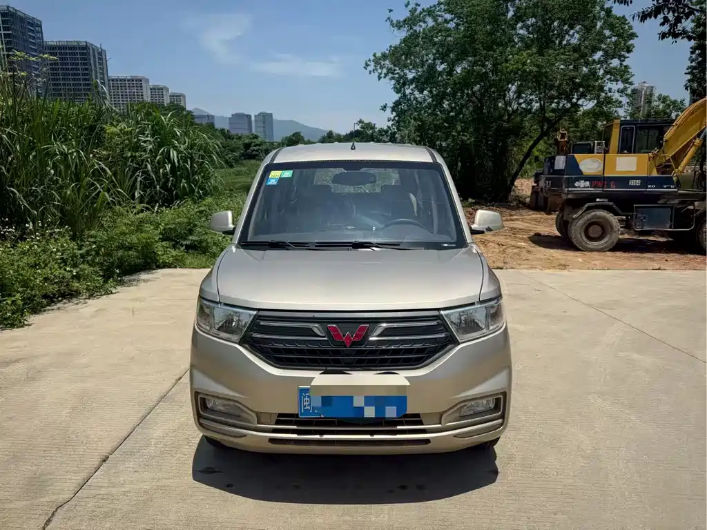 Wuling Hongguang V 2019 — фото 2