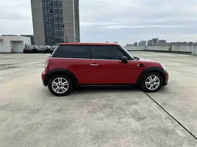 MINI MINI 2011