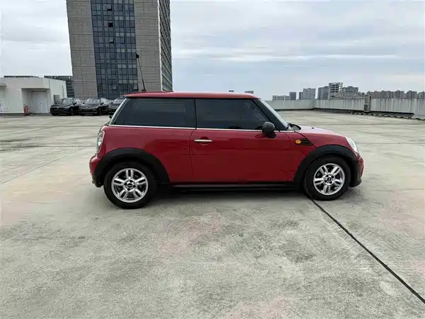 MINI 2011