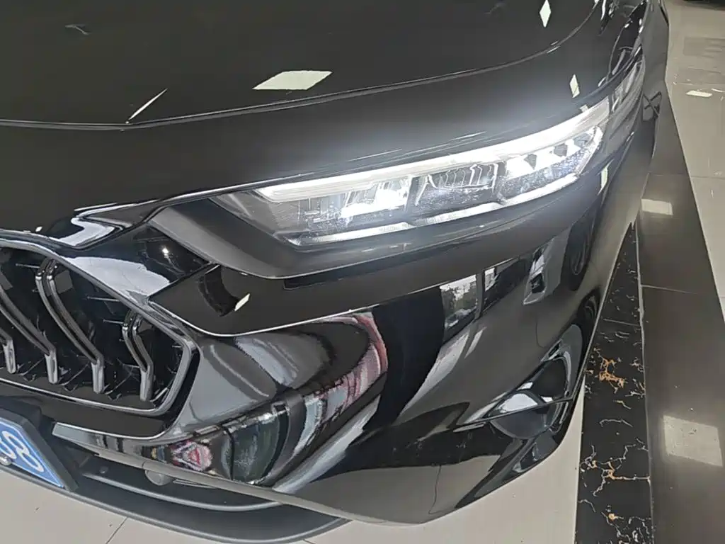 Honda Inspire 2025 — фото 24