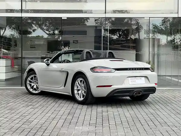 Porsche 718 2022
