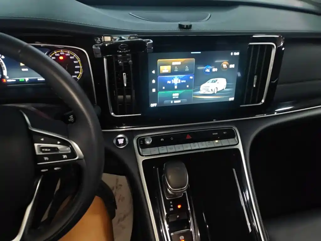 GAC Trumpchi M8 2022 — фото 13
