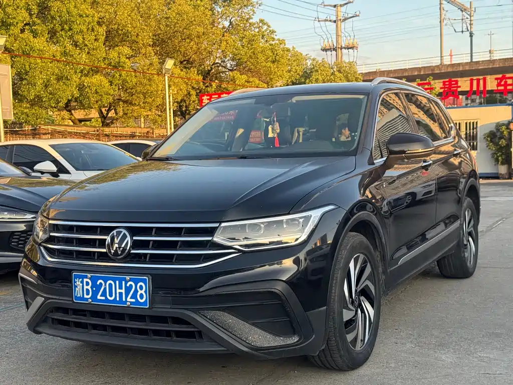 Volkswagen Tiguan L 2022