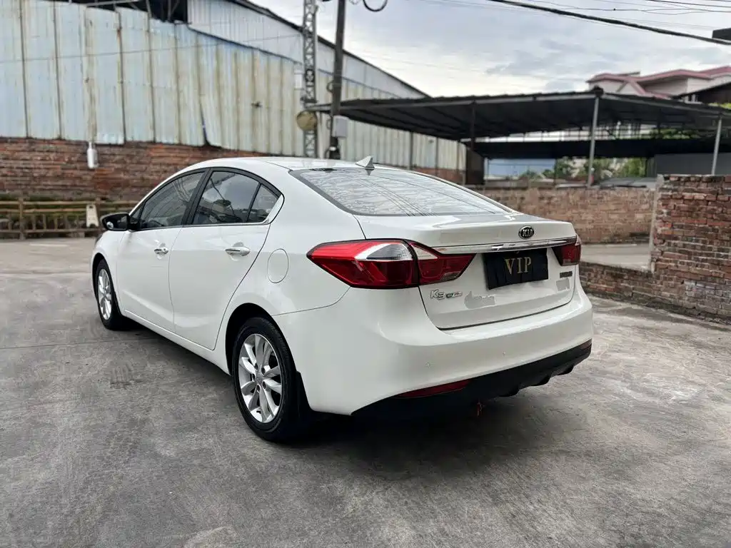 Kia K3 2016