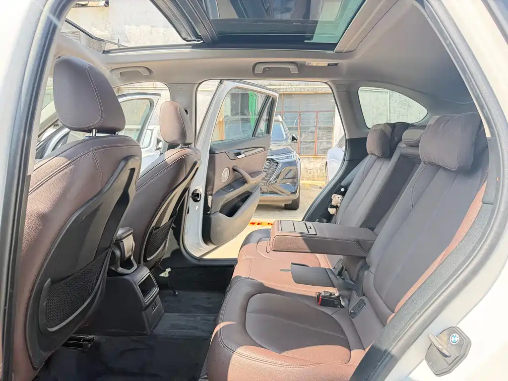 BMW X1 2022 — фото 12