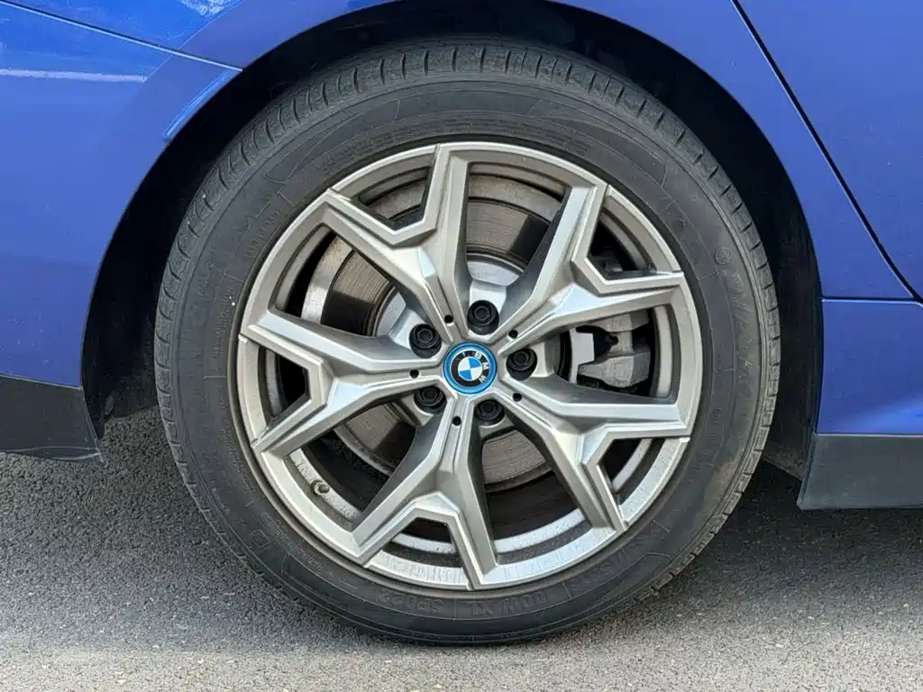 BMW i3 2024 — фото 7