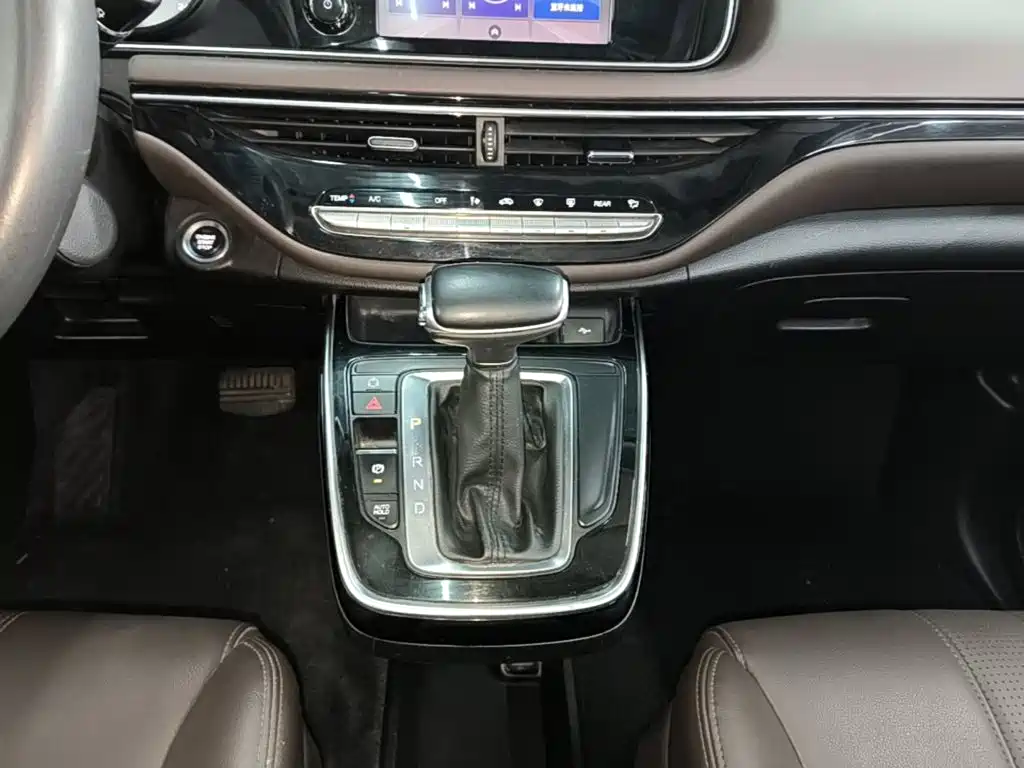 GAC Trumpchi M6 2020 — фото 14