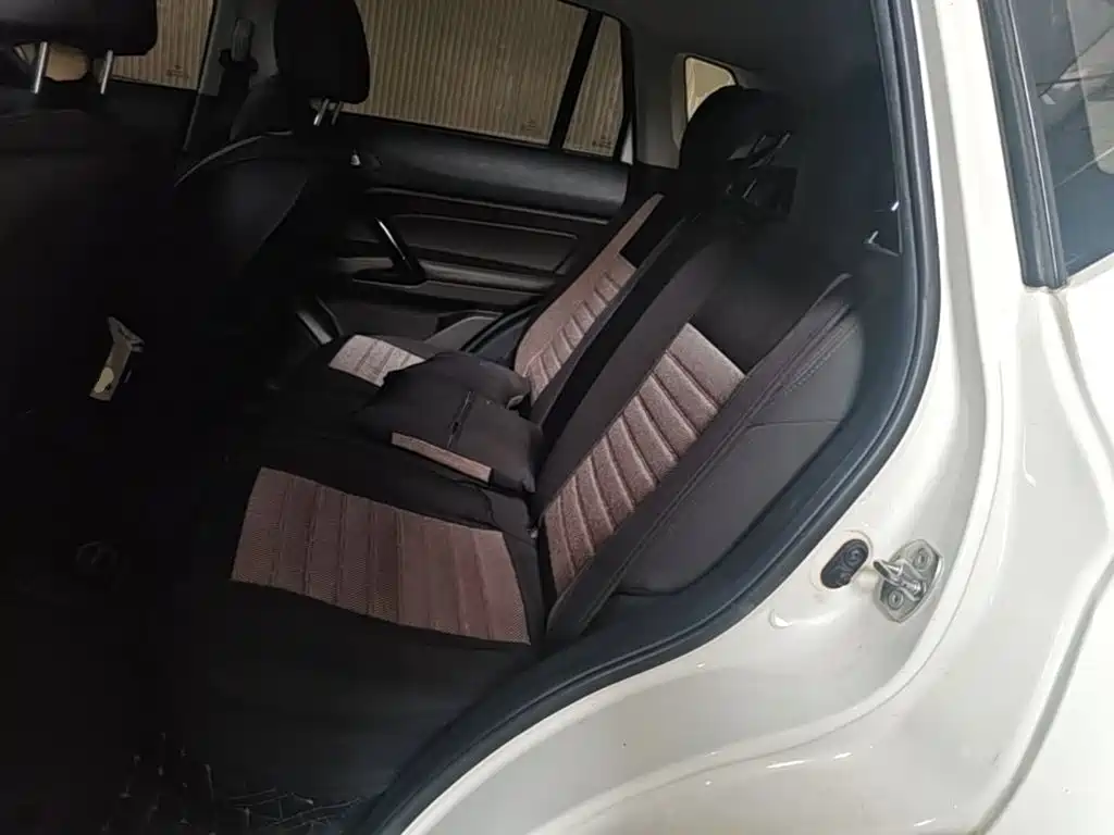 GAC Trumpchi GS4 2015 — фото 22